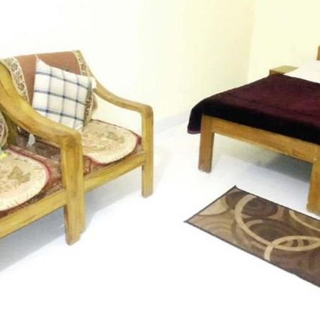 Adb Rooms Ashoka Resort Tāla Kültér fotó
